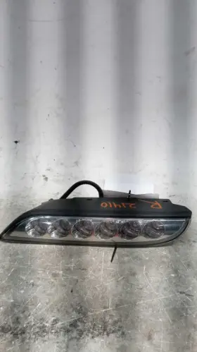 116-60487R NISSAN Passenger Corner Light Daytime Running Led