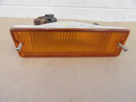 B613061A00 NISSAN Rh Passenger Lamp Turn Signal Bumper Sentra