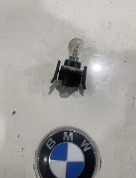 63131384100 OE BMW Front Turn Signal Bulb Socket E34 328I E36