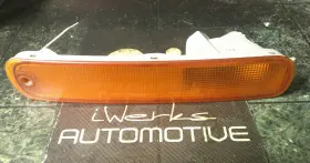 210-61700 MAZDA Protoge Front Right Turn Signal Light Lamp