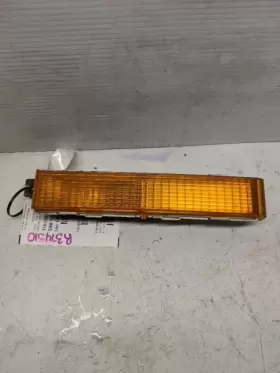 116-00823AR OLDSMOBILE Passenger Corner Light Lamp Turn Ciera