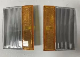 914648 OLDSMOBILE Delta Lamp Lens Markers Rwd