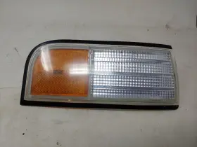 R1-GM270-U000-L OLDSMOBILE Right Passenger Turn Signal Light