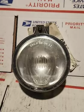 116-02194 PONTIAC Right Rh Left Lh Bumper Fog Driving Lamp