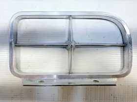 494777 PONTIAC Rh Front Turn Signal Bezel Passenger Lemans