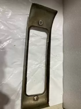 5942183 PONTIAC Driver Light Bezel Park #3