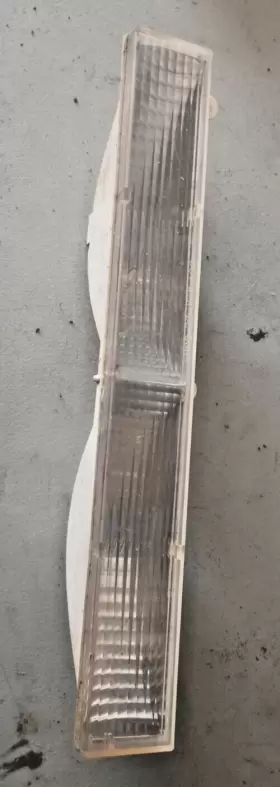 5973282 PONTIAC Front Turn Signal Passenger Bonneville