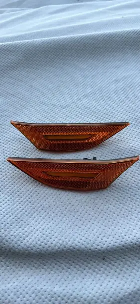 PORSCHE911 PORSCHE Right Bumper Reflector Turn Signal Light