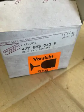 477953043 PORSCHE Front Turn Signal Housing Nos 944