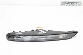 95B941182A PORSCHE Macan Front Right Passenger Turn Signal