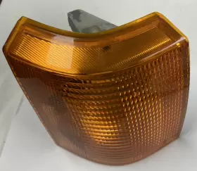 AMR2484 RANGE ROVER Front Passenger Turn Signal Corner Light