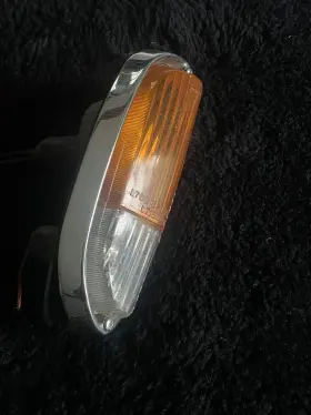 UD17813 ROLLS-ROYCE Corniche Front Turn Signal Lamp Shadow