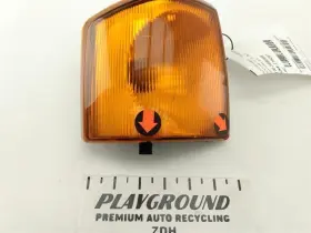 116-58666R ROVER Land Passenger Right Front Turn Signal Light
