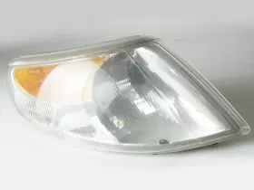 08.17.22.30 SAAB Turn Signal Light Lamp Corner Right #2