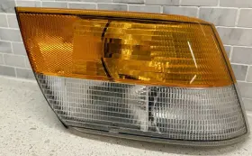 4014965 SAAB Right Front Passenger Turn Signal 9000