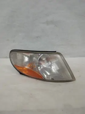 4240362 SAAB Passenger Corner Light Lamp Turn Signal 900 Park