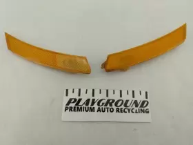 15207547 SATURN Sky Front Turn Signal Marker Light Lamps