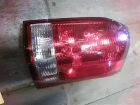 166-02000AR SATURN Passenger Right Tail Light Vue