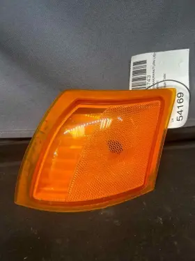 22700024 SATURN Fog Turn Light Lamp Lh Vue