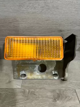 E5ZB-13215A SIGNAL Front Bumper Turn Light Bracket Rh Lh #3