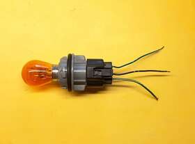 MU805820 STANLEY Endeavor Front Turn Signal Light Bulb Socket
