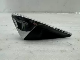 1125106-99-A TESLA Front Left Repeater Turn Signal Fender Lh
