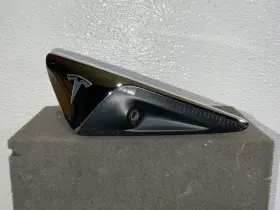 112510677 TESLA Left Driver Turn Signal Fender Camera