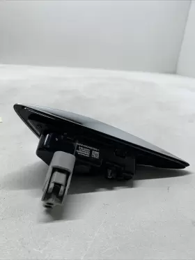 1125107-00-E TESLA Right Fender Camera Turn Signal #2