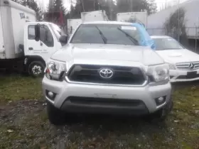 116-50789L TOYOTA Driver Corner Light Fog Driving Bumper Park