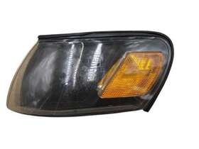 116-58481L TOYOTA Driver Corner Light Lampturn Signal Park