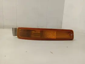 116-58533 TOYOTA Passenger Right Corner Turn Signal Light #2 116-58533 TOYOTA Passenger Right Corner Turn Signal Light #2