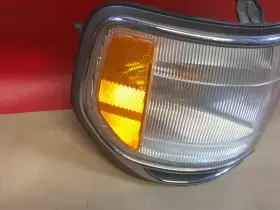 116-58595R TOYOTA Right Passenger Corner Parking Turn Signal #2