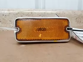 116-58827R TOYOTA Passenger Corner Light Marker Park
