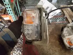 116-60239R TOYOTA Passenger Corner Light Lamp Turn Signal #3
