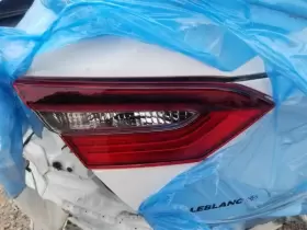 166-10303AL TOYOTA Decklid Mount Incandescent Tail Light Lamp #2