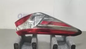 166-10309AL TOYOTA Quarter Tail Light Lamp Driver Left Camry