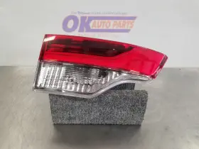 166-11073BL TOYOTA Liftgate Tail Light Lamp Left Driver