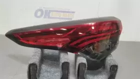 166-11116L TOYOTA Quarter Panel Tail Light Lamp Left Driver