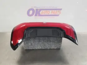 166-12442L TOYOTA Quarter Panel Tail Light Lamp Left Driver
