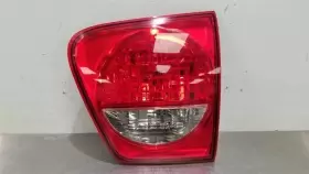 166-50751R TOYOTA Tail Light Lamp Right Passenger Liftgate