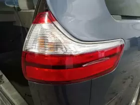166-60728R TOYOTA Rh Passenger Tail Lamp Sienna