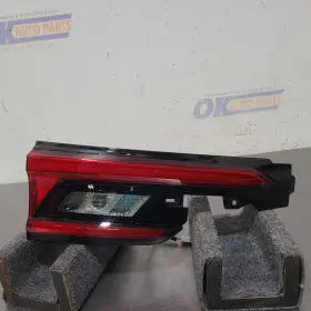 166.TO1F24 TOYOTA Tail Light Lamp Left Driver Highlander