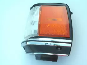 22-147 TOYOTA Cressida Left Front Turn Signal #3