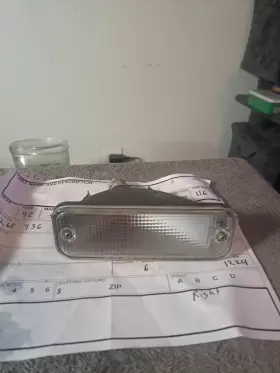 589-02 TOYOTA Right Front Turn Signal Lamp Bumper Corolla