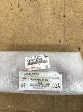 52163-52090 TOYOTA Reflector Reflex Rh