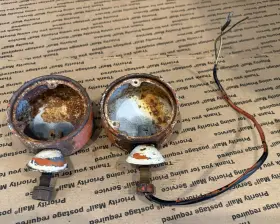 60040-OEM TOYOTA Land Front Turn Signal Light Set FJ40 FJ45