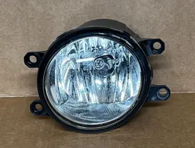 81220-08020-C0 TOYOTA Front Left Driver Fog Light Lamp Valeo