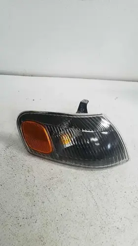 8151002040 TOYOTA Right Fog Turn Light Lamp Signal Fender #2