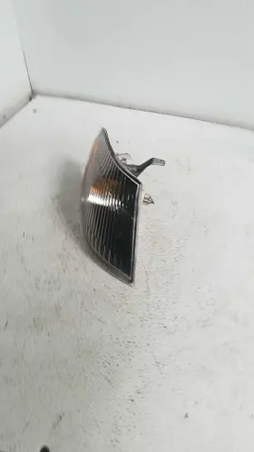 8151002040 TOYOTA Right Fog Turn Light Lamp Signal Fender