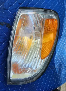 81520-60370 TOYOTA Land Lh Corner Signal Marker Light Lamp #2